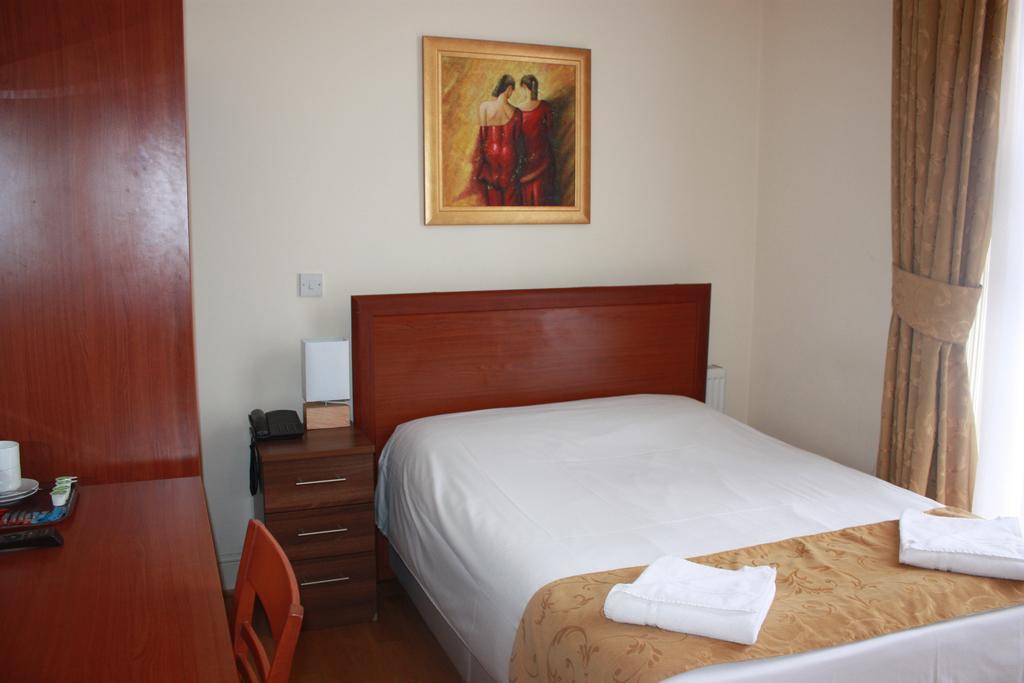 Corner House Hotel لندن الغرفة الصورة