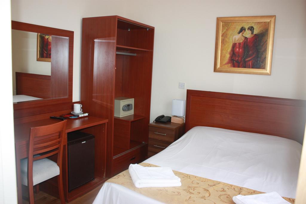 Corner House Hotel لندن الغرفة الصورة