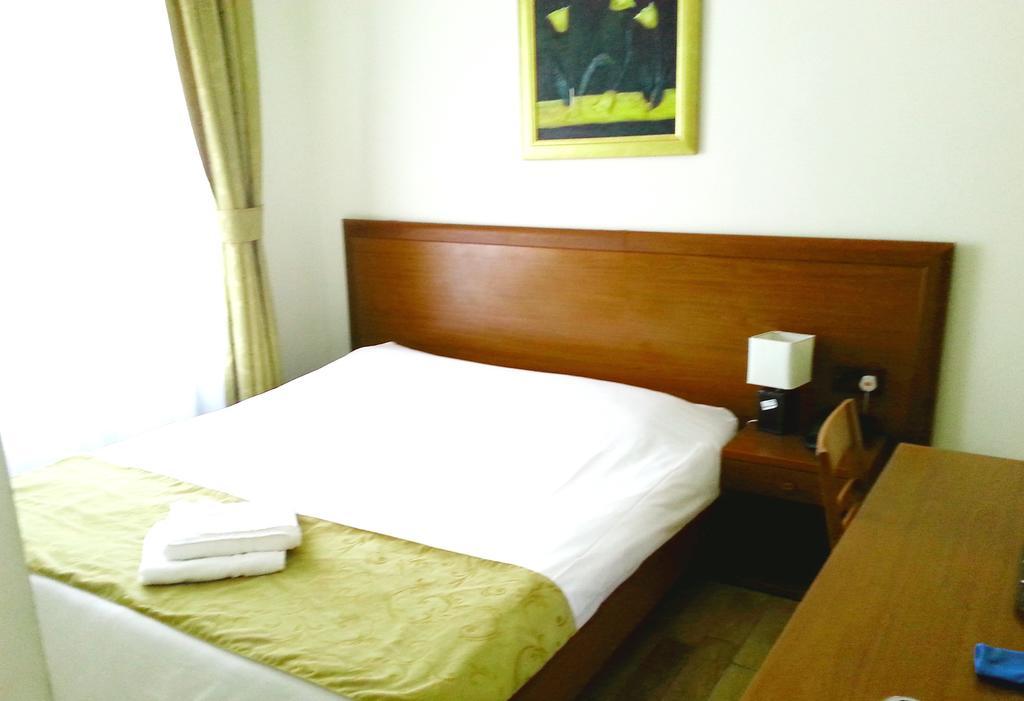 Corner House Hotel لندن الغرفة الصورة